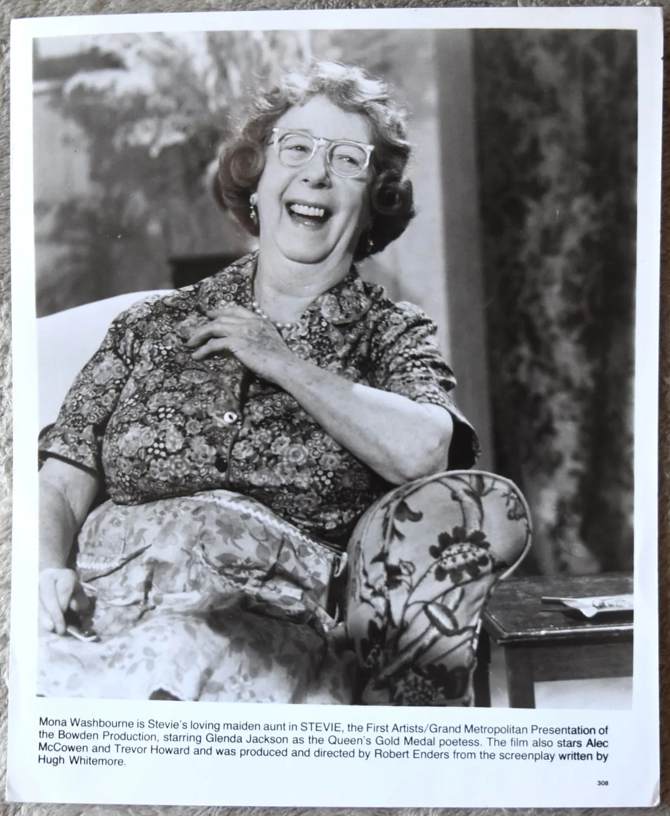 Mona Washbourne Hand Signed Card, image 4