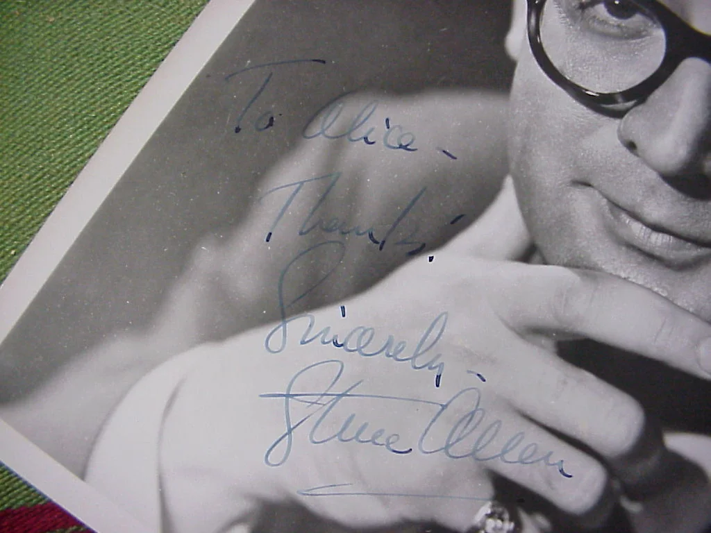 STEVE ALLEN TV Star TO ALICE THANKS Authentic Hand Signed AUTOGRAPH PHOTO 1950s, изображение 2