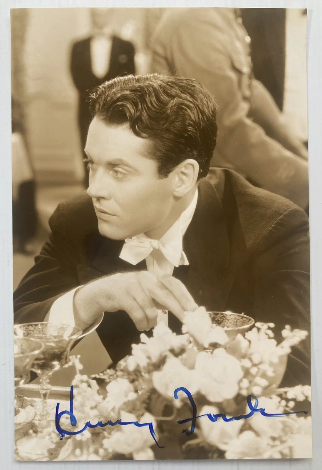 Henry Fonda — Actor Henry Fonda Signed Autograph 3.75 x 5.75 B&W Photo - JSA Cert - FREE S&H!, image 2