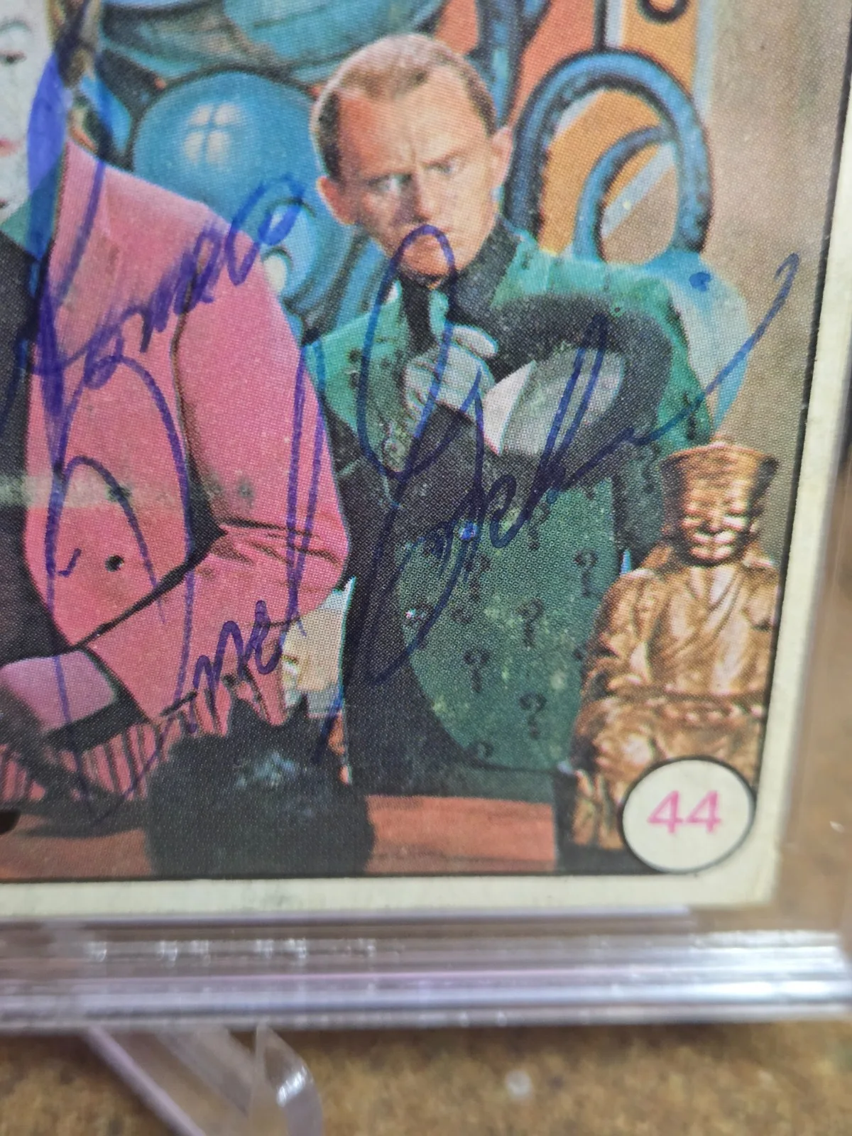 FRANK GORSHIN RIDDLER~CESAR ROMEO JOKER~BURGESS MEREDITH PENGUIN~ — 1966 topps BATMAN signed CESAR ROMERO~BURGESS MEREDITH~GORSHIN~WEST encapsulated, image 3