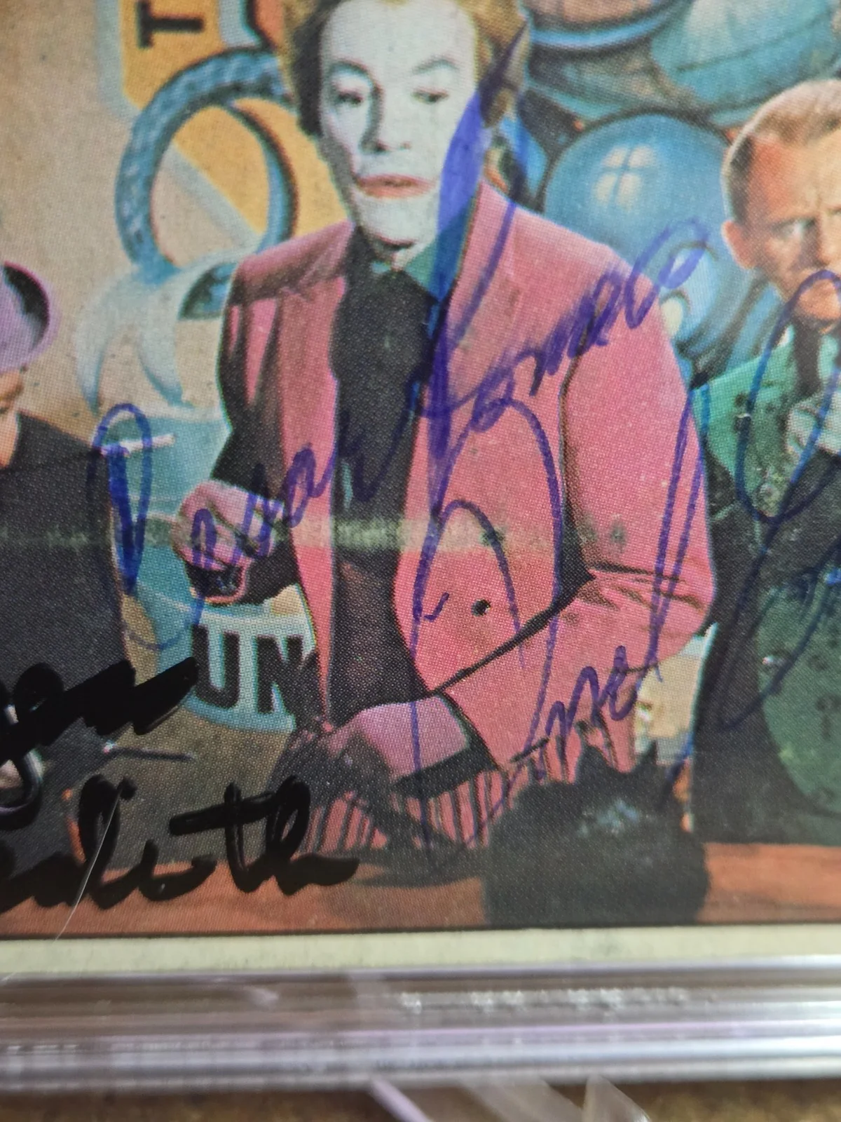 FRANK GORSHIN RIDDLER~CESAR ROMEO JOKER~BURGESS MEREDITH PENGUIN~ — 1966 topps BATMAN signed CESAR ROMERO~BURGESS MEREDITH~GORSHIN~WEST encapsulated, image 5