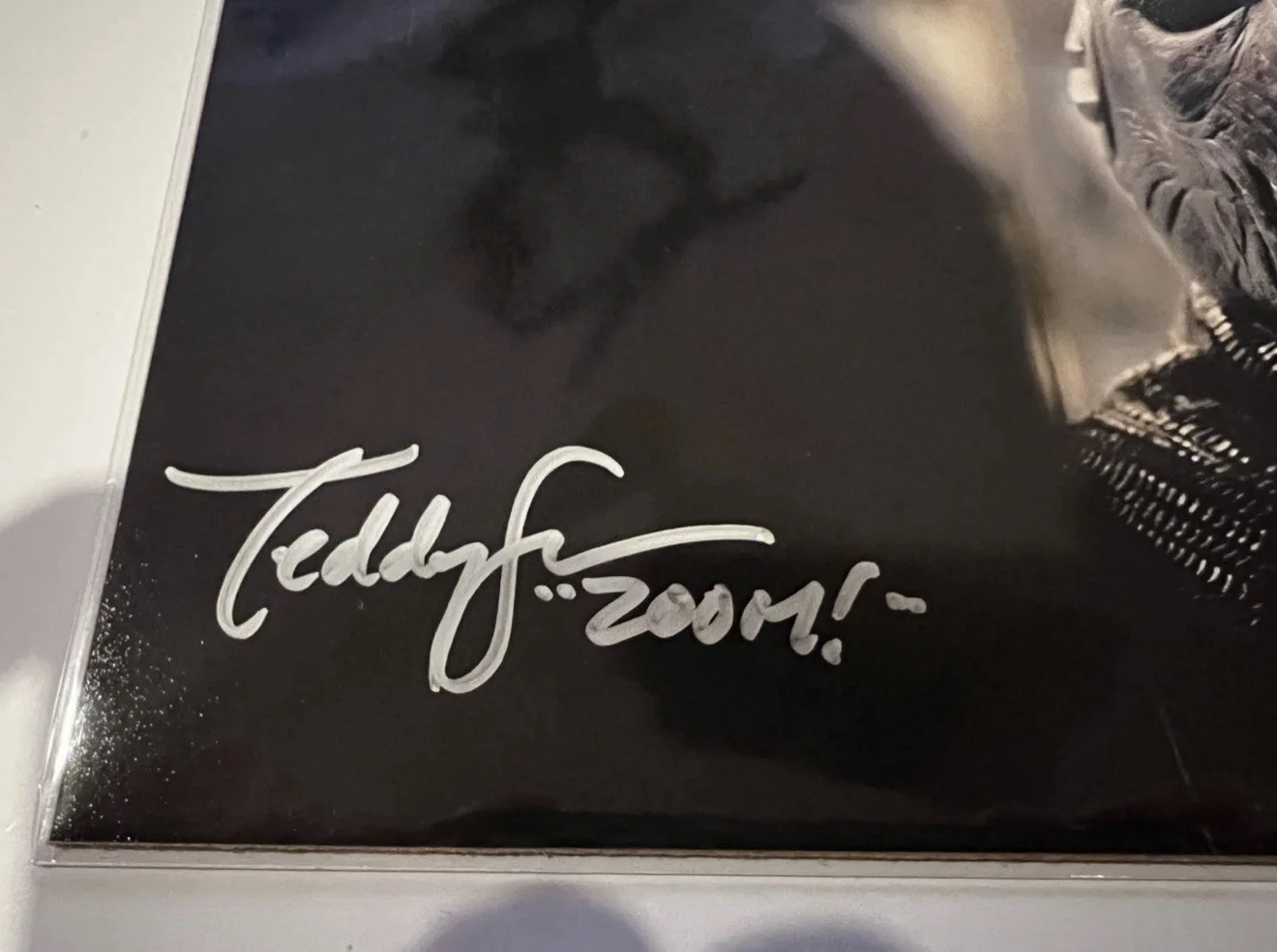 BAM! Geek Box 2 Teddy Sears The Flash “Zoom” Autographed 8x10 Photos Beckett COA, изображение 3