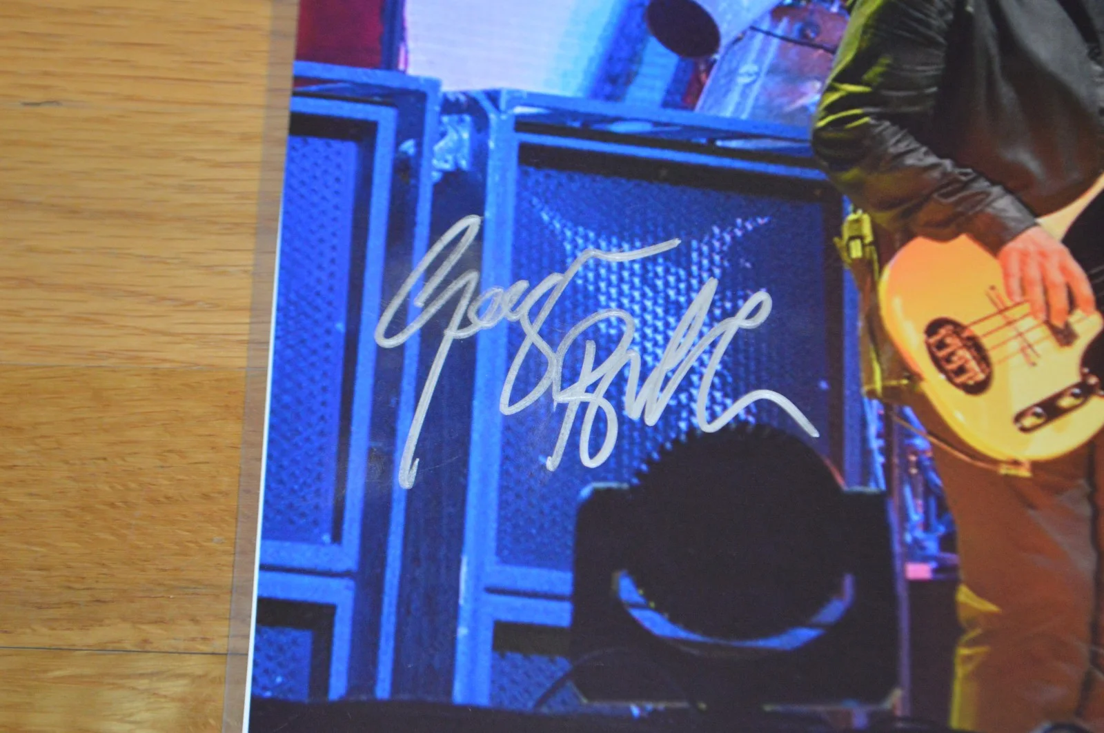 Black Sabbath Geezer Butler Autographed 11x14 Photo with Beckett Hologram, изображение 2