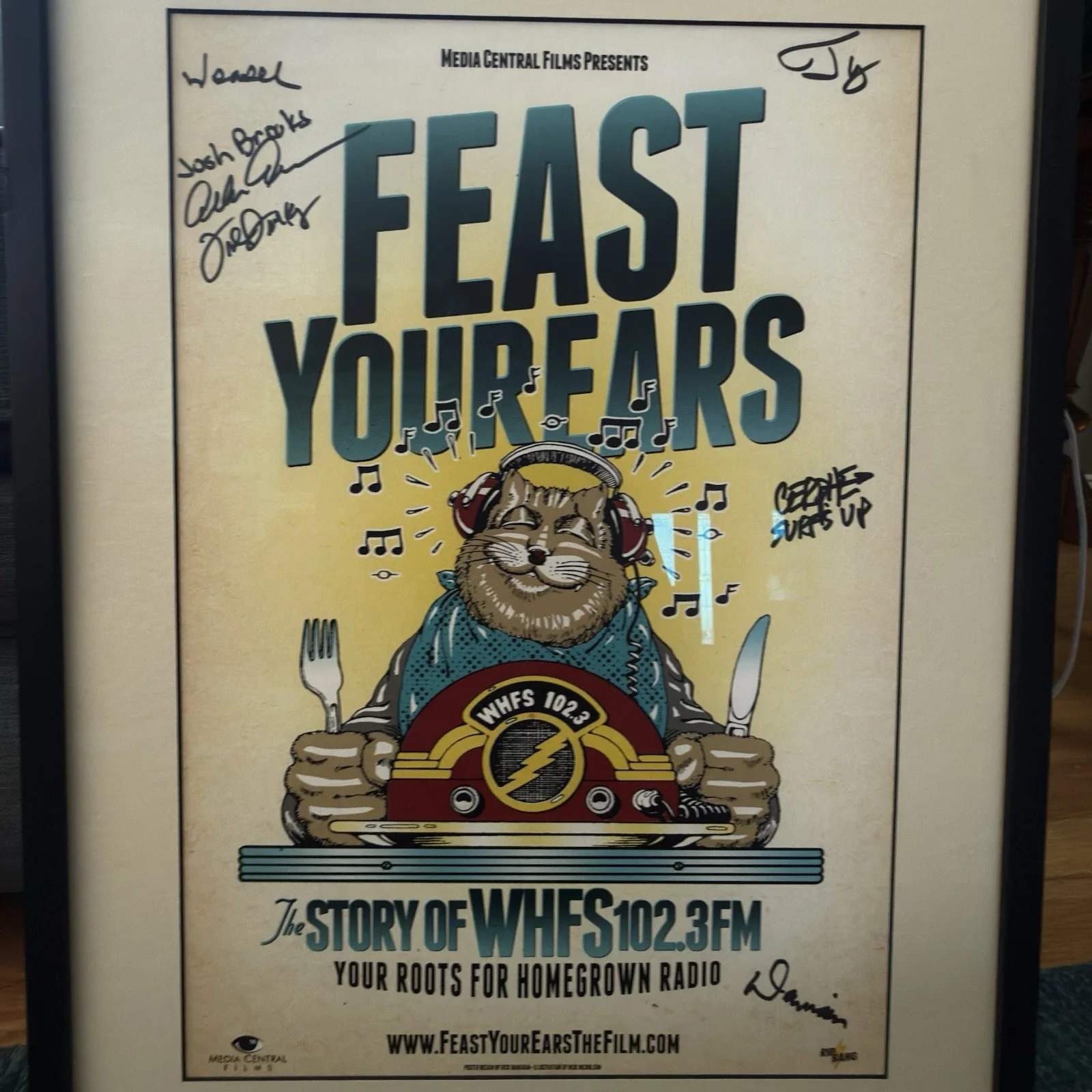 RARE WHFS 102.3 FM Framed Autographed 2023 Feast Your Ears Poster 22.25 X 16.75, изображение 2