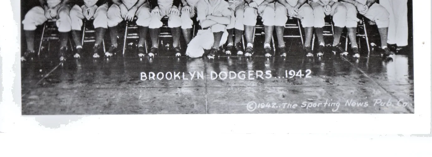 1942 BROOKLYN DODGERS The Sporting News Team Photo Leo Durocher Not a Copy, изображение 3
