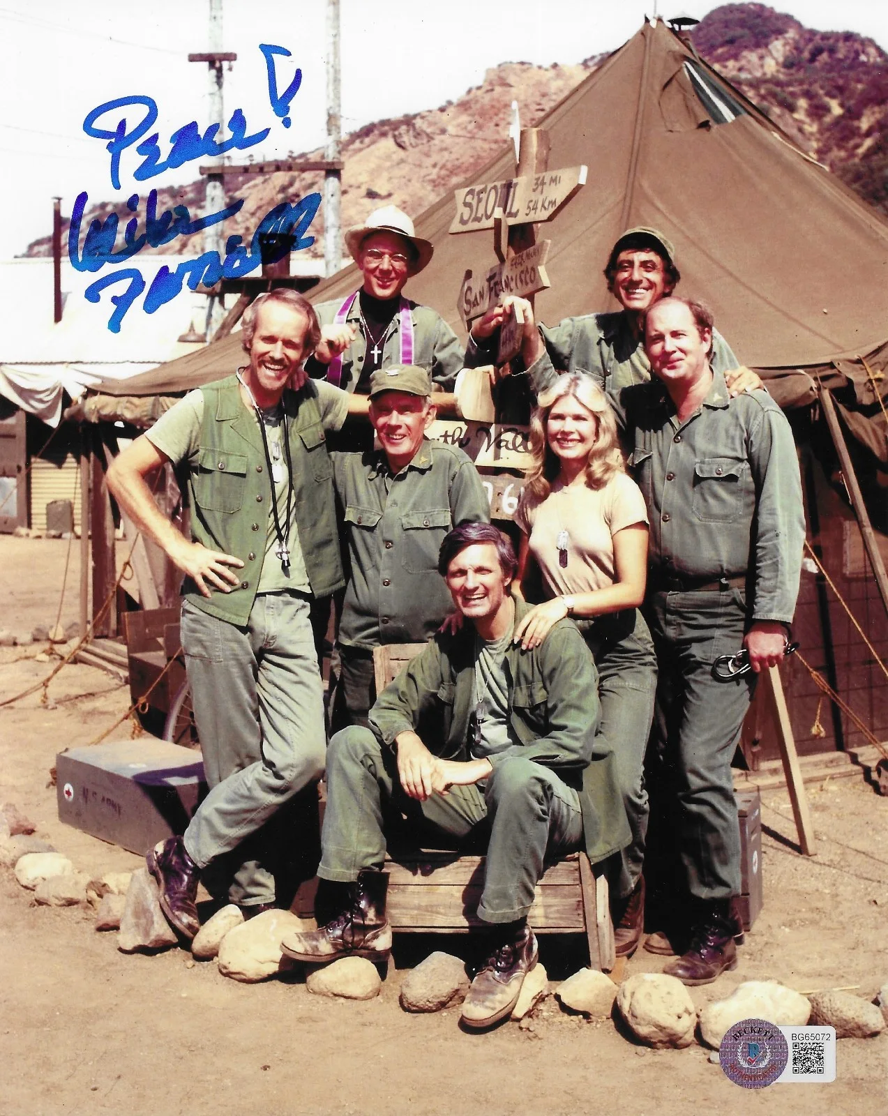 Mike Farrell — Mike Farrell Signed 8x10 Photo BAS Autographed M*A*S*H BJ Hunnicutt 72