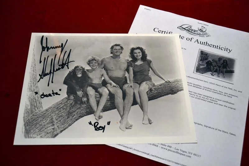 JOHNNY WEISSMULLER, Maureen O'Sullivan, Johnny Sheffield — Signed "Tarzan" 3 Autographs JOHNNY WEISSMULLER, DVD, COMIC, Piece of LOIN CLOTH, изображение 5