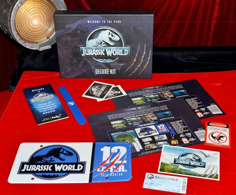 CHRIS PRATT — Signed CHRIS PRATT Autograph, Frame JURASSIC WORLD, Trading Cards, UACC COA, DVD