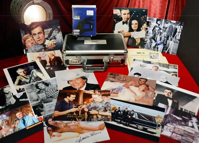 SEAN CONNERY, 19 Stars, Crew — Signed SEAN CONNERY +19 JAMES BOND 007 Autographs, UACC, COA, DVD, Briefcase DAF, изображение 5