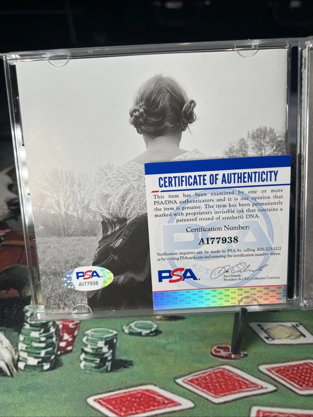 Taylor Swift Signed Folklore CD Autographed AUTO PSA/DNA COA, image 3