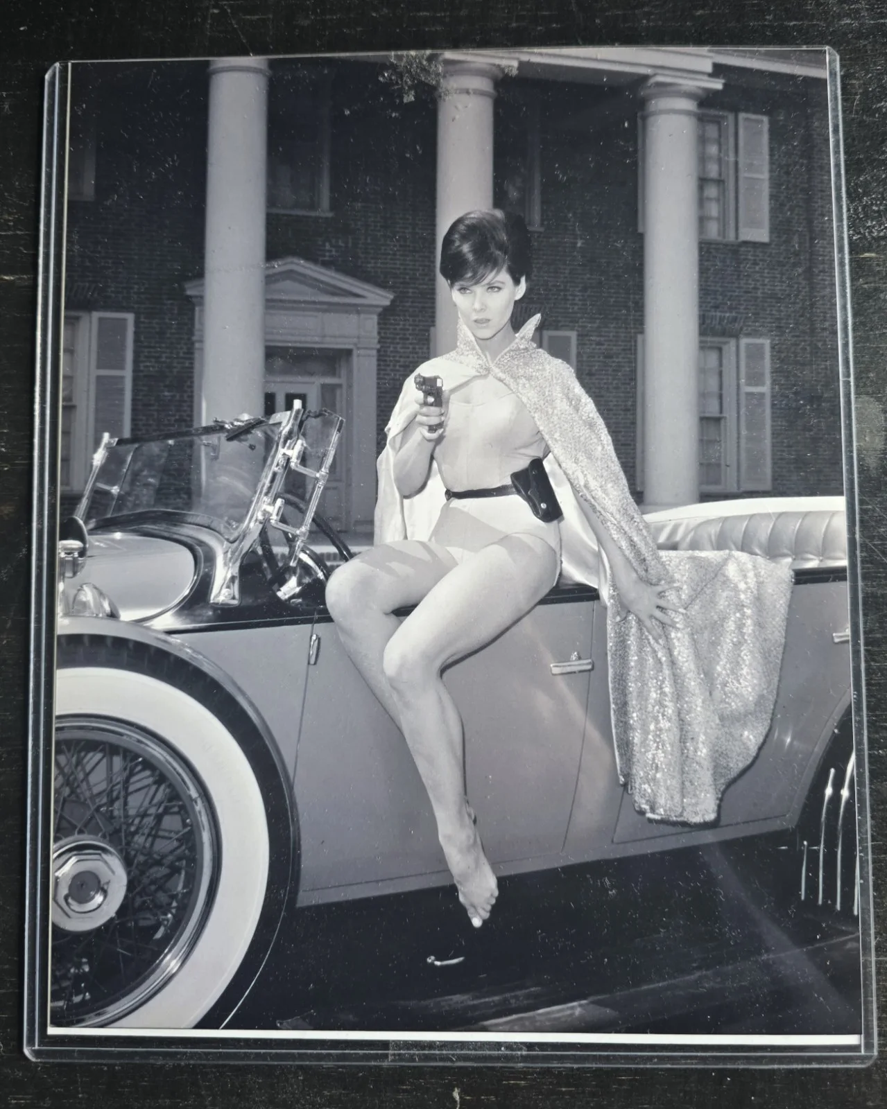 Authentic Yvonne Craig Signed 8x10 Photo – Batgirl (1966 TV Series) w/ COA, изображение 4