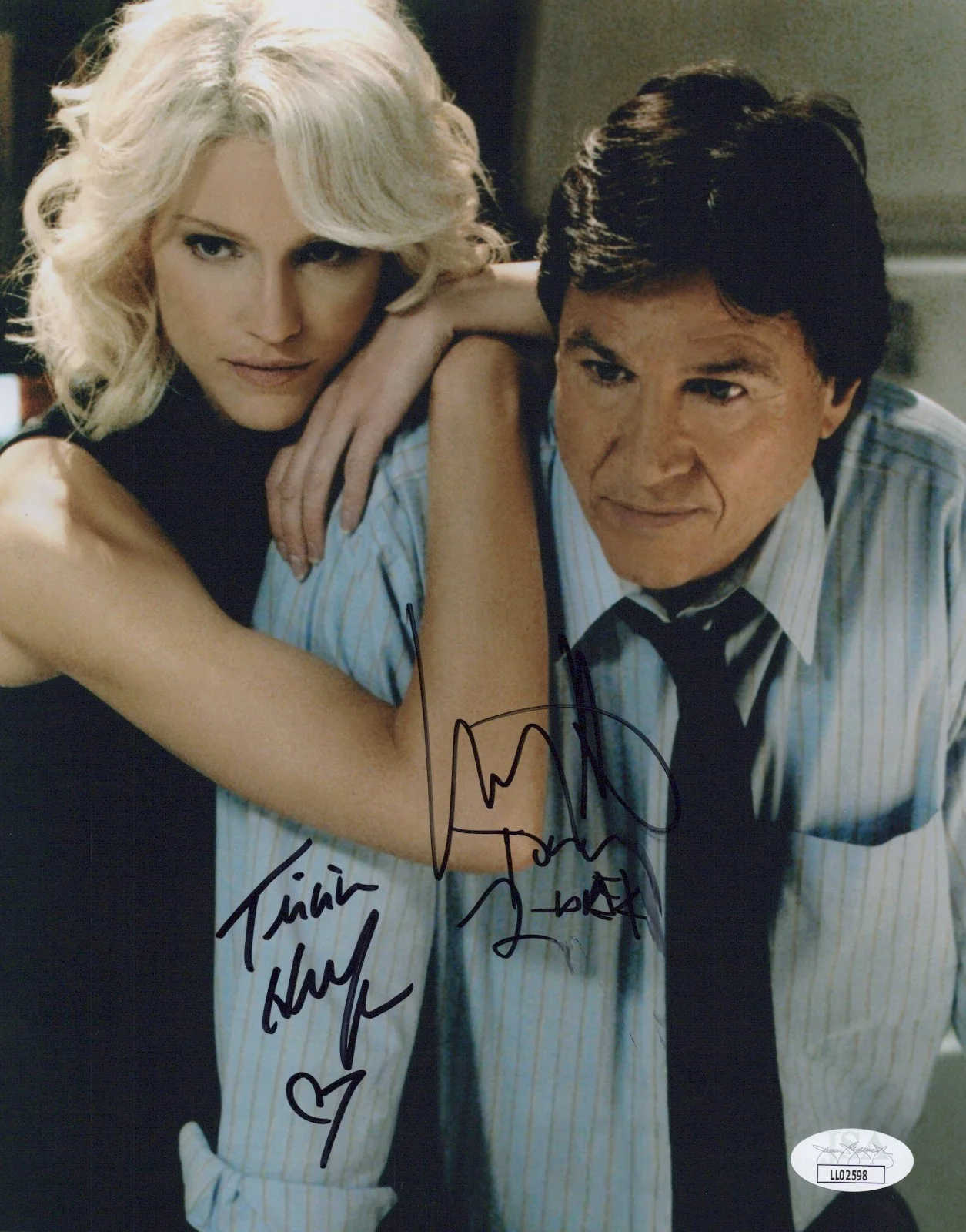 Richard Hatch & Tricia Helfer — Battlestar Galactica 8x10 photo signed by Richard Hatch & Tricia Helfer JSA COA