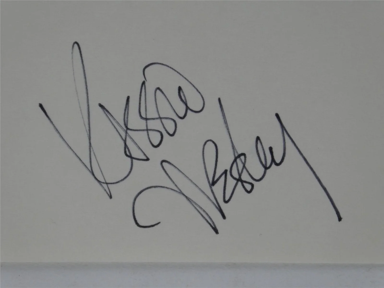 Kassie Wesley — Kassie Wesley Signed 3x5 Index Card Autographed Days of Our Lives, изображение 2