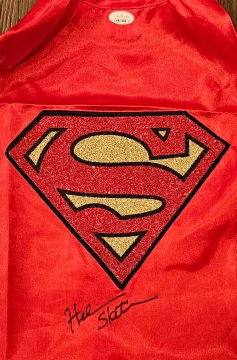 HELEN SLATER — HELEN SLATER as SUPERGIRL SIGNED SUPERGIRL CAPE- JSA COA, image 2