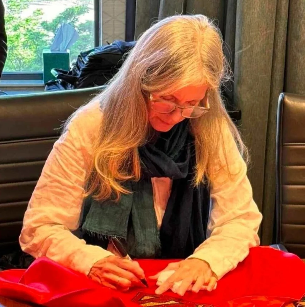 HELEN SLATER — HELEN SLATER as SUPERGIRL SIGNED SUPERGIRL CAPE- JSA COA, image 3