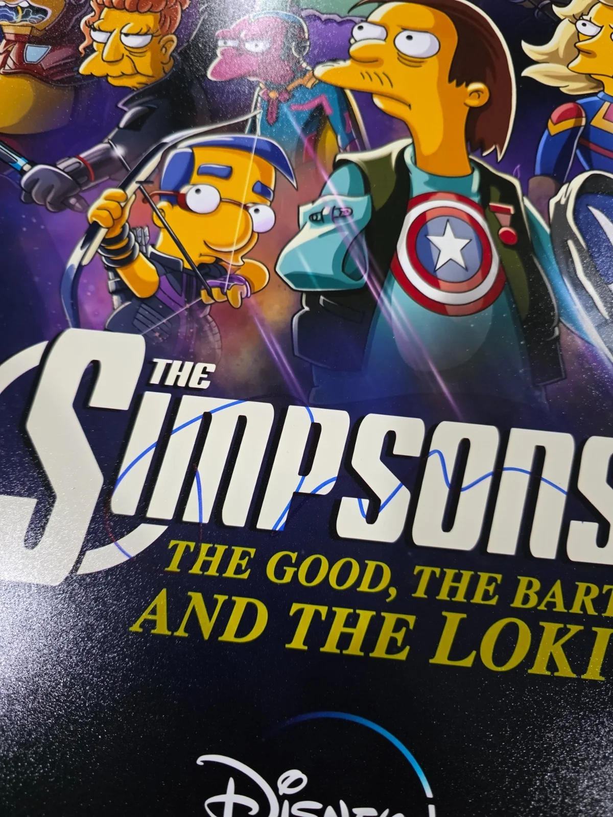 Tom Hiddleston — Tom Hiddleston Signed simpsons 12x18 coa jsa, image 2
