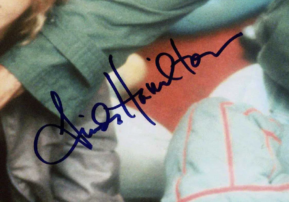 LINDA HAMILTON MICHAEL BIEHN SIGNED 11x14 PHOTO TERMINATOR *DAMAGED* BECKETT BAS, изображение 2