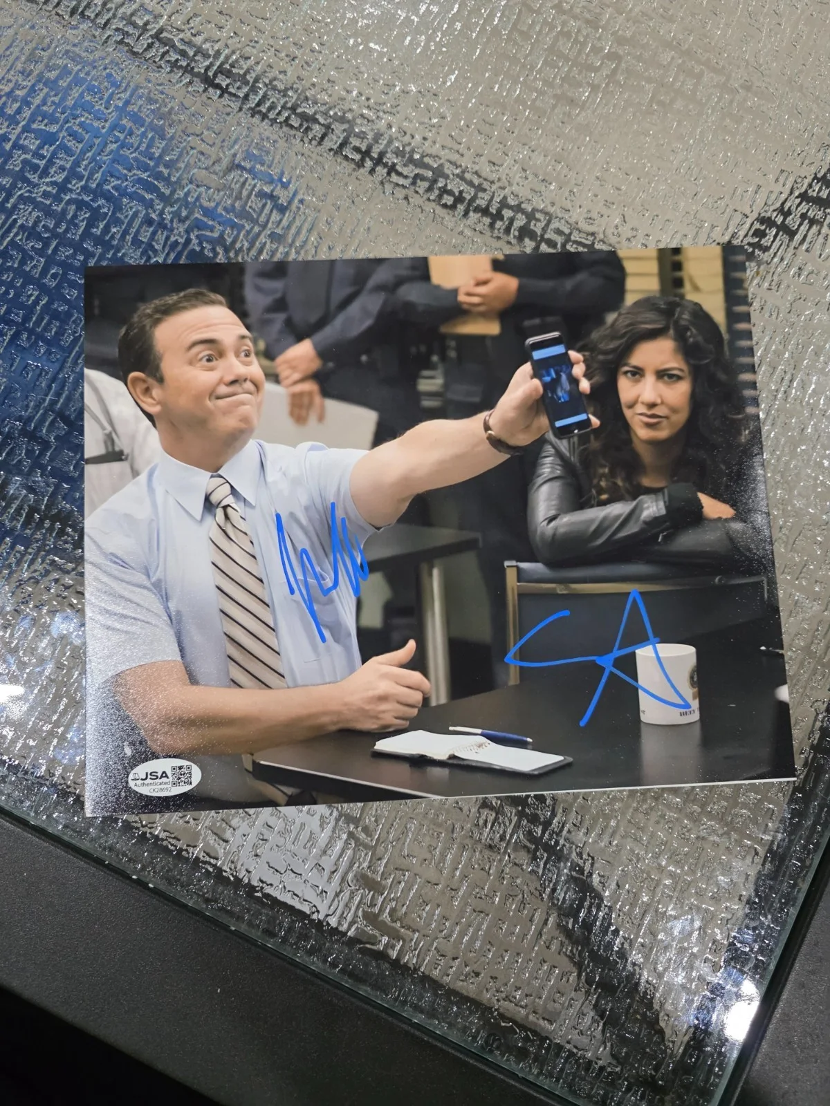 Joe Lo Truglio steaphanie beatriz — Joe Lo Truglio & stephanie beatriz Signed 8x10 Photo JSA Brooklyn Nine-Nine