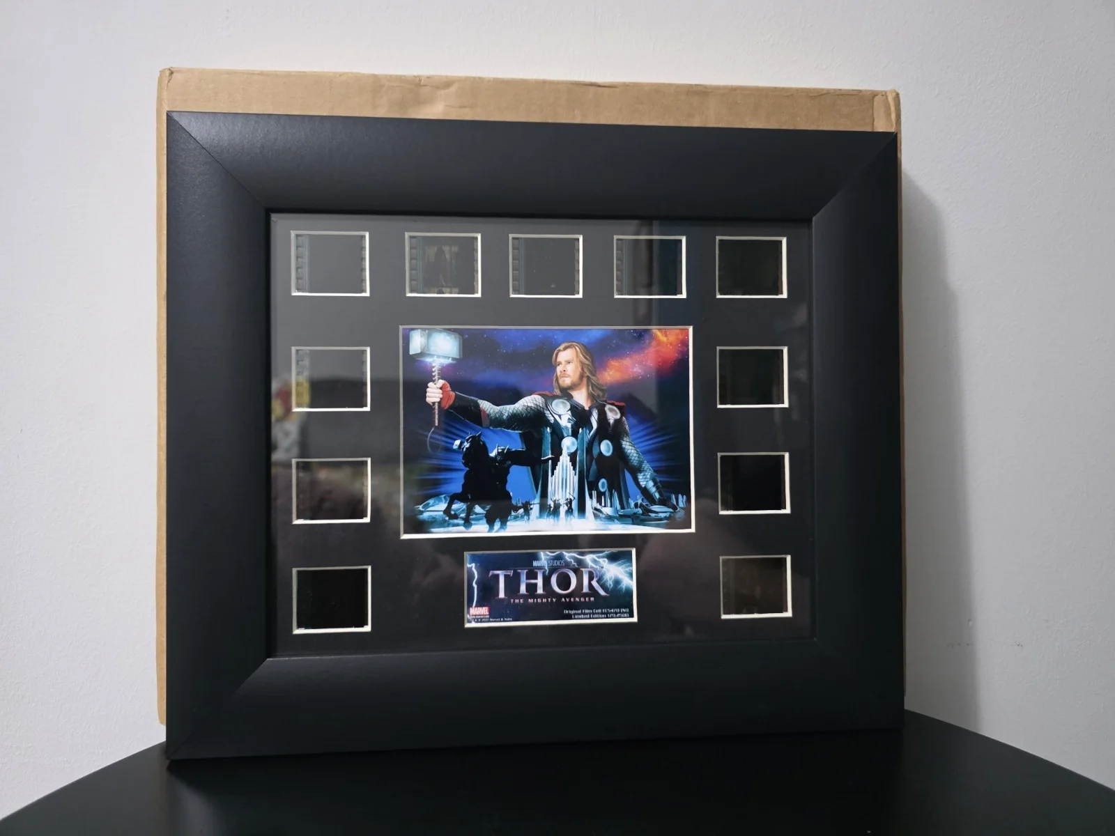 Thor: The Mighty Avenger limited edition 179/2,500 35mm X10 film cell display, изображение 5