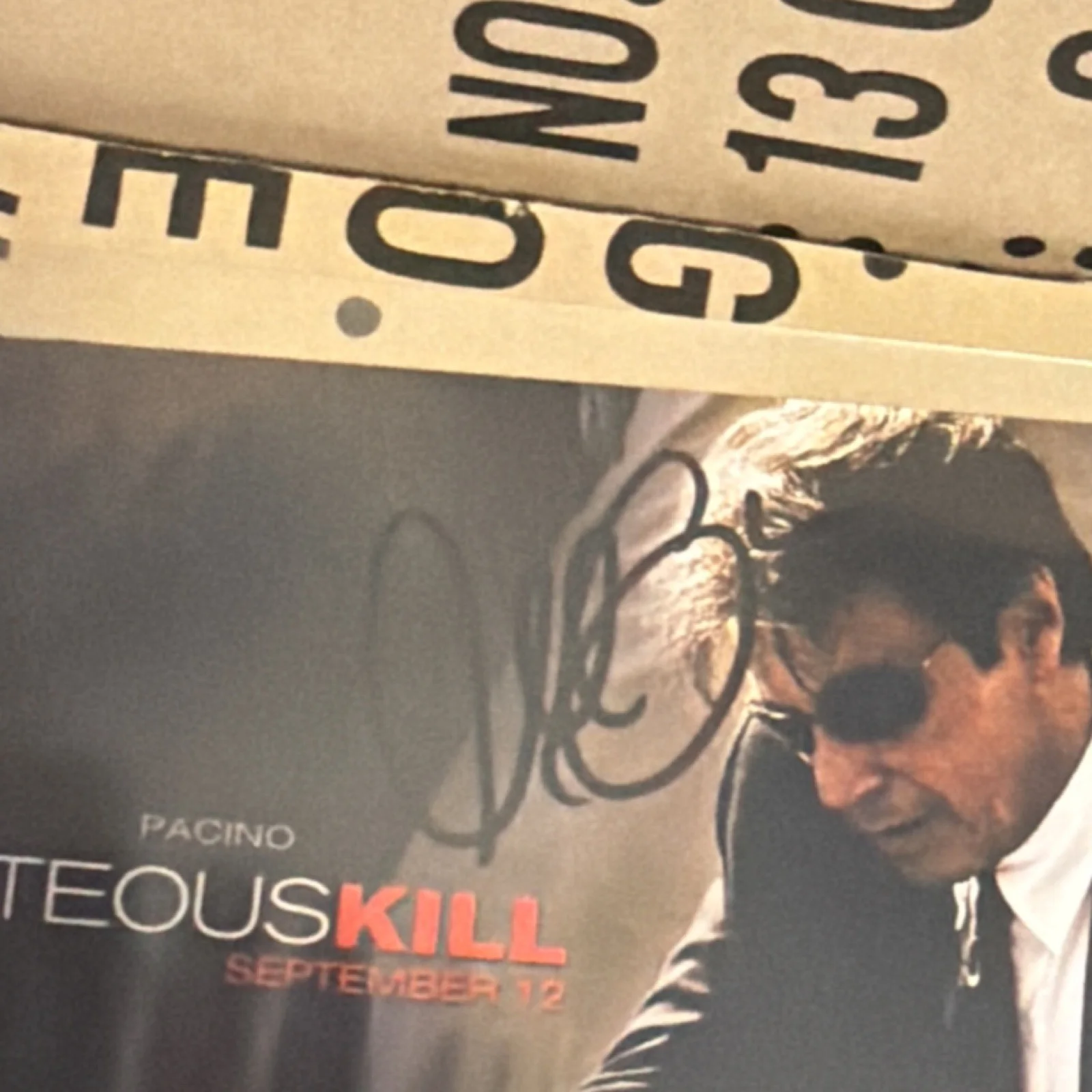 Kate Beckinsale — Kate Beckinsale Autographed Righteous Kill Photo A.J.W. Celebrity Services COA, изображение 3