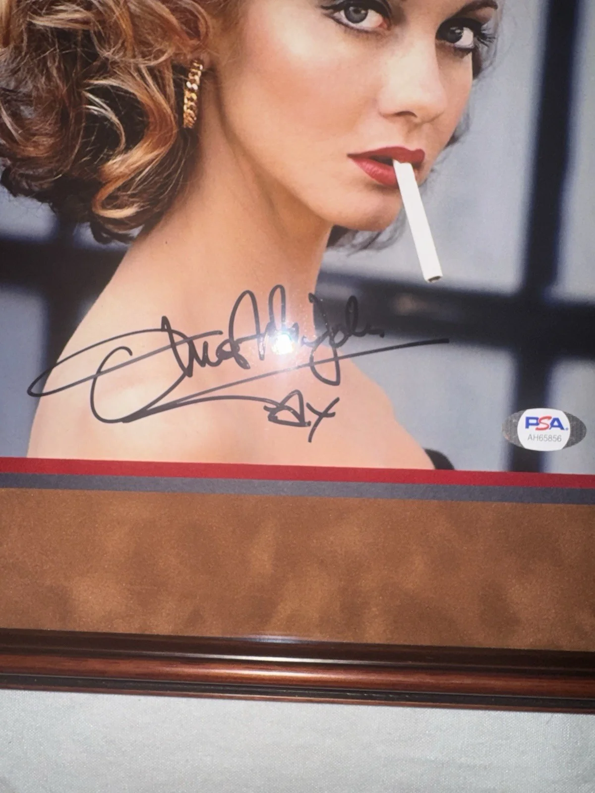 Olivia Newton John — Olivia Newton John Signed Framed 8x10 Photo PSA/DNA PSA - GREASE - Sandy, изображение 4