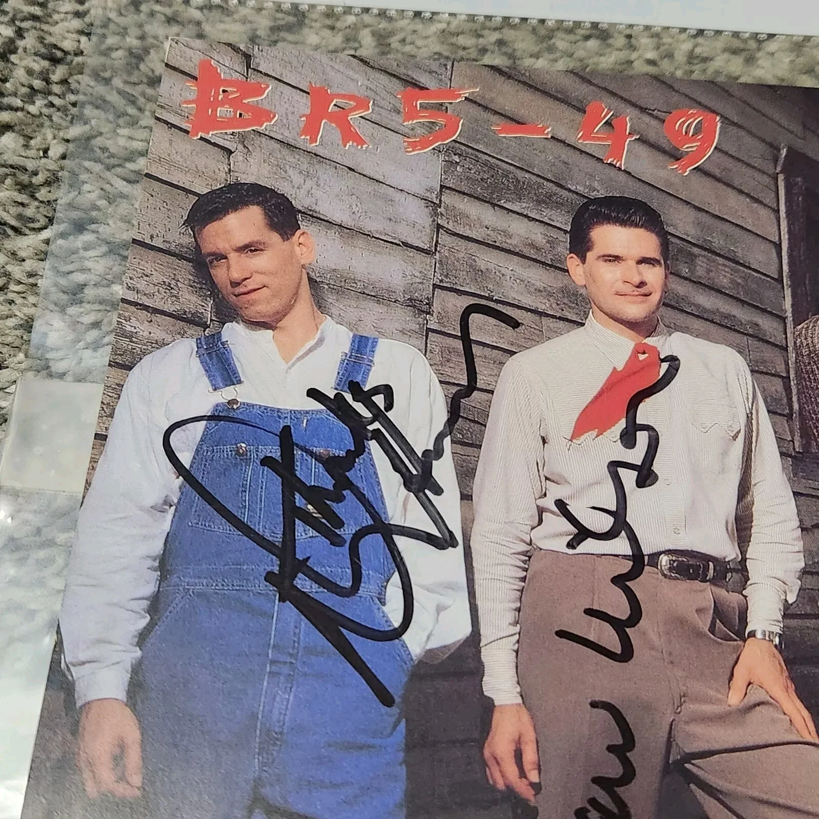 HAND SIGNED BR5-49 Press Photo 8x10 Autograph Keep It Country!, image 2