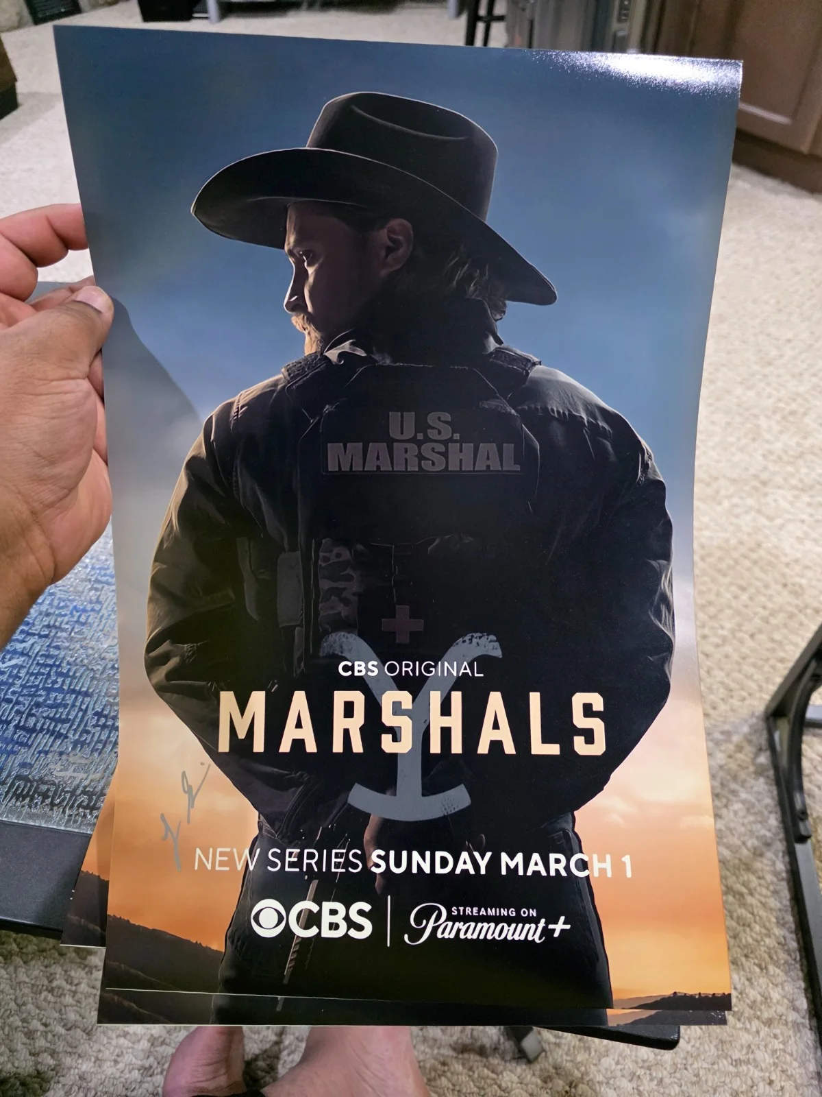 Luke Grimes — Luke Grimes signed "MARSHALS" 12x1 Photo a YELLOWSTONE Hot SEXY Kayce Dutton COA, image 3