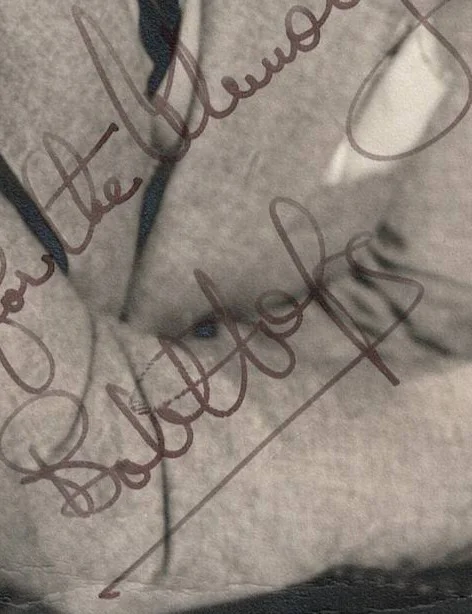 Bob Hope — Bob Hope Signed Photo Autograph | Hollywood Legend USO Entertainer Vtg Signature, изображение 2