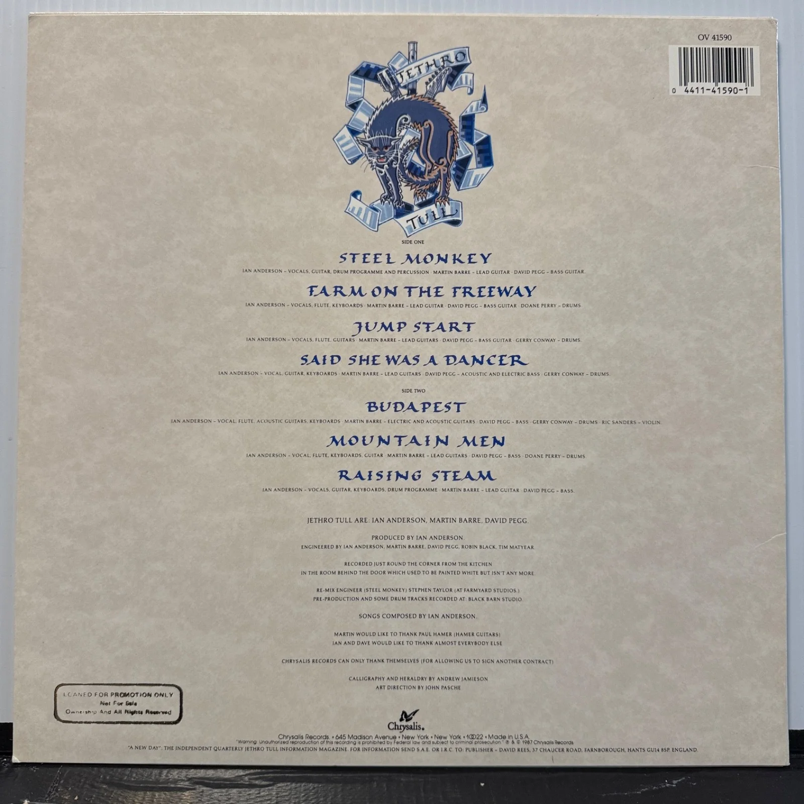 AUTOGRAPHED IAN ANDERSON - JETHRO TULL "Crest Of A Knave" US vinyl PROMO NM/VG++, изображение 3