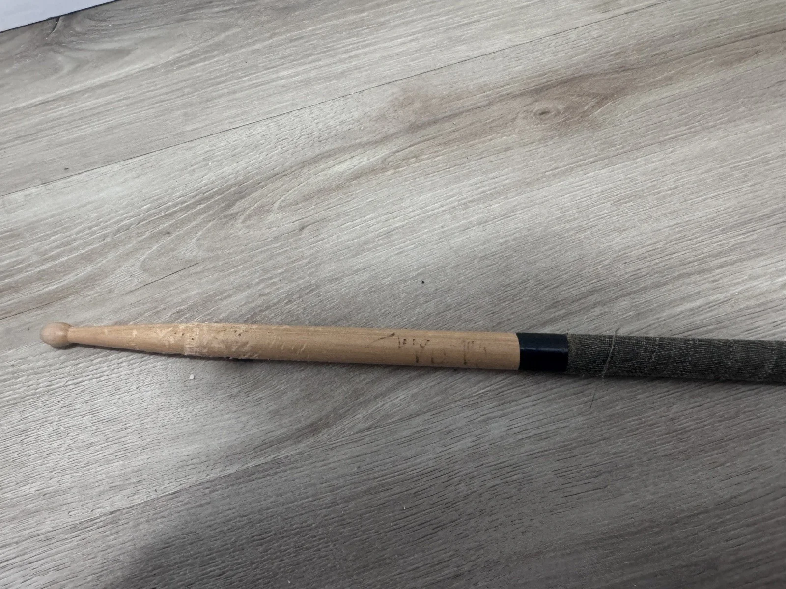 Whitfield Crane Signed Drumstick – Ugly Kid Joe Autograph – Aragon Ballroom, изображение 3