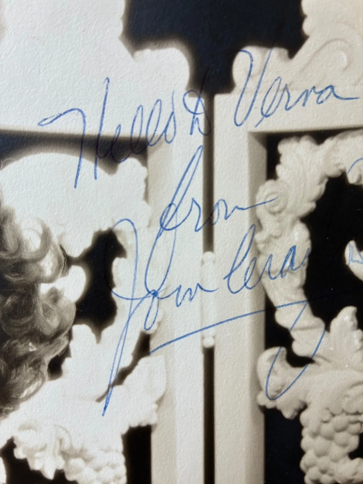 Joan Crawford — Vintage JOAN CRAWFORD Hand-Signed 8x10 Portrait - Authentic Autograph Inscribed, изображение 3