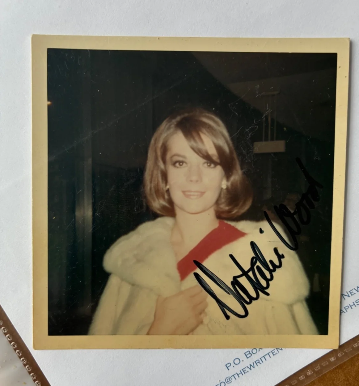 Natalie Wood — NATALIE WOOD Authentic Signed 4x4 Vintage Color Photo Autograph + COA Rare, image 2