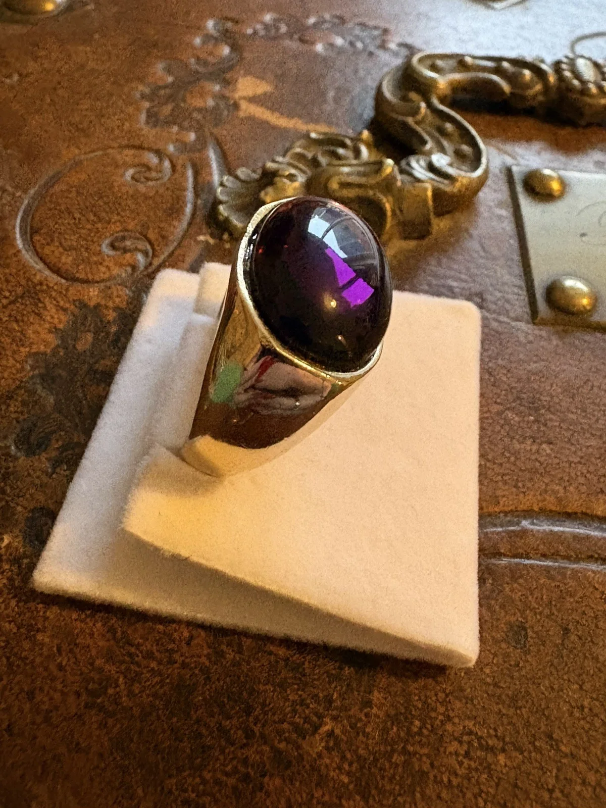 Pirates of the Caribbean Jack Sparrow Stolen Gold & Purple stone Replica Ring, изображение 3