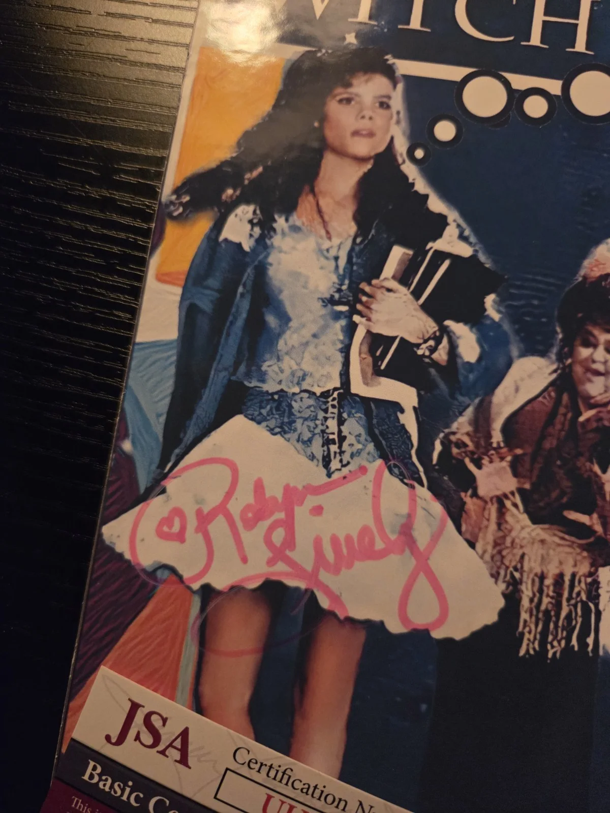 Robyn Lively — Robyn Lively Signed Teen Witch Louise Miller Action Figure JSA Custom Cult 80s, изображение 3