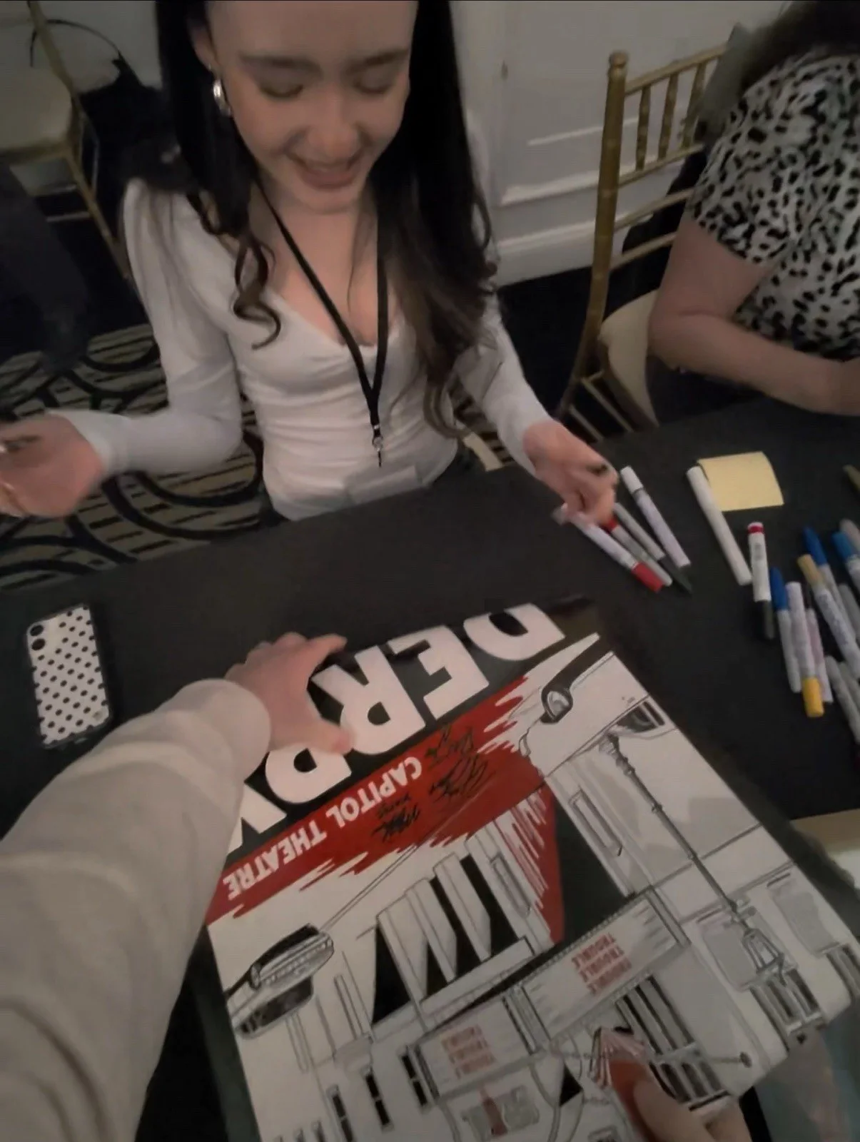 Welcome To Derry — Welcome To Derry Cast Signed Original Poster IT 16x24 Photo Cartaya Lawler, + 5, изображение 4