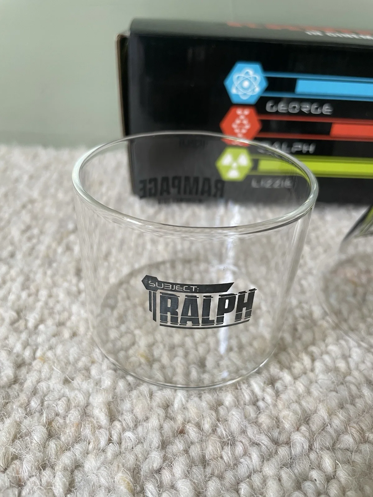 Rampage Movie Film Memorabilia 3 Beakers Science George Ralph Lizzie Specimens, изображение 3