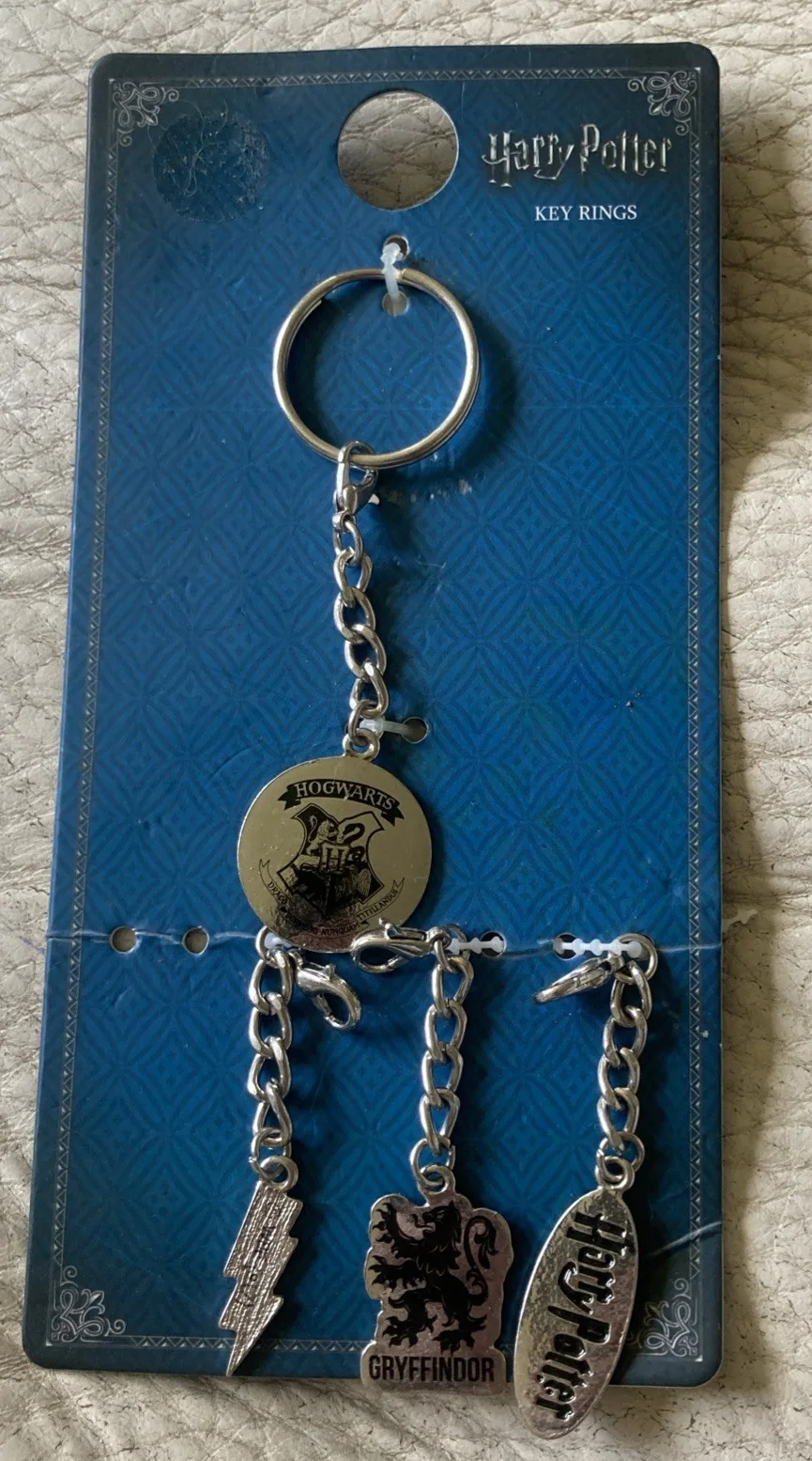 Harry Potter key rings Hogwarts crest, Gryffindor house emblem, lightning bolt +, изображение 4