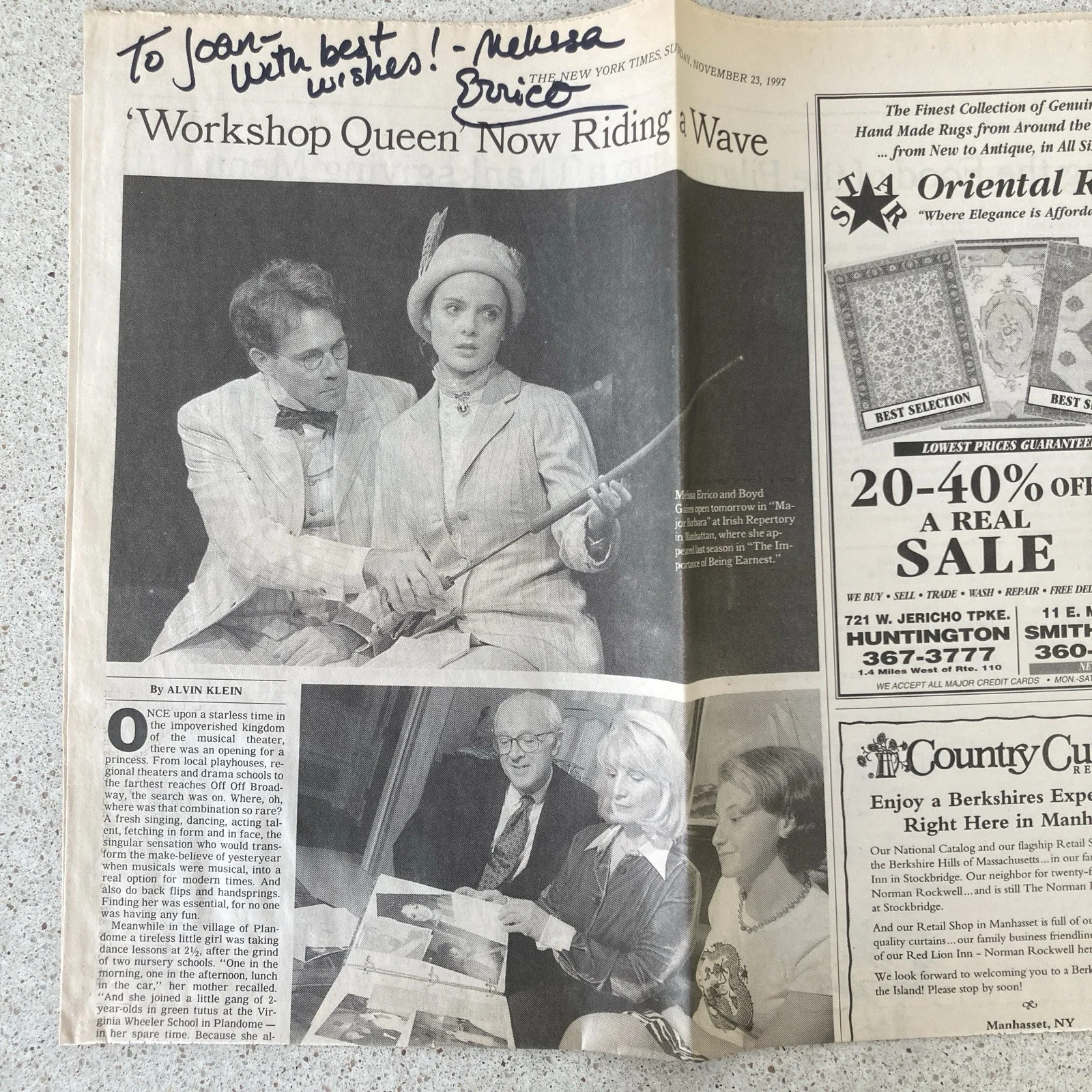 Melissa Errico — Melissa Errico Signed Inscribed Newspaper Clipping - The New York Times Nov 1997, изображение 2
