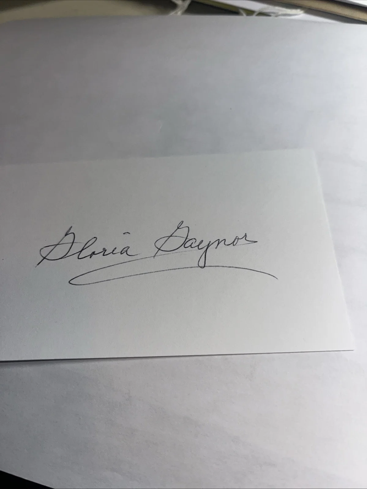 Gloria Gaynor — Gloria Gaynor Signed Auto 3x5 Index Card I Will Survive- Disco Legend