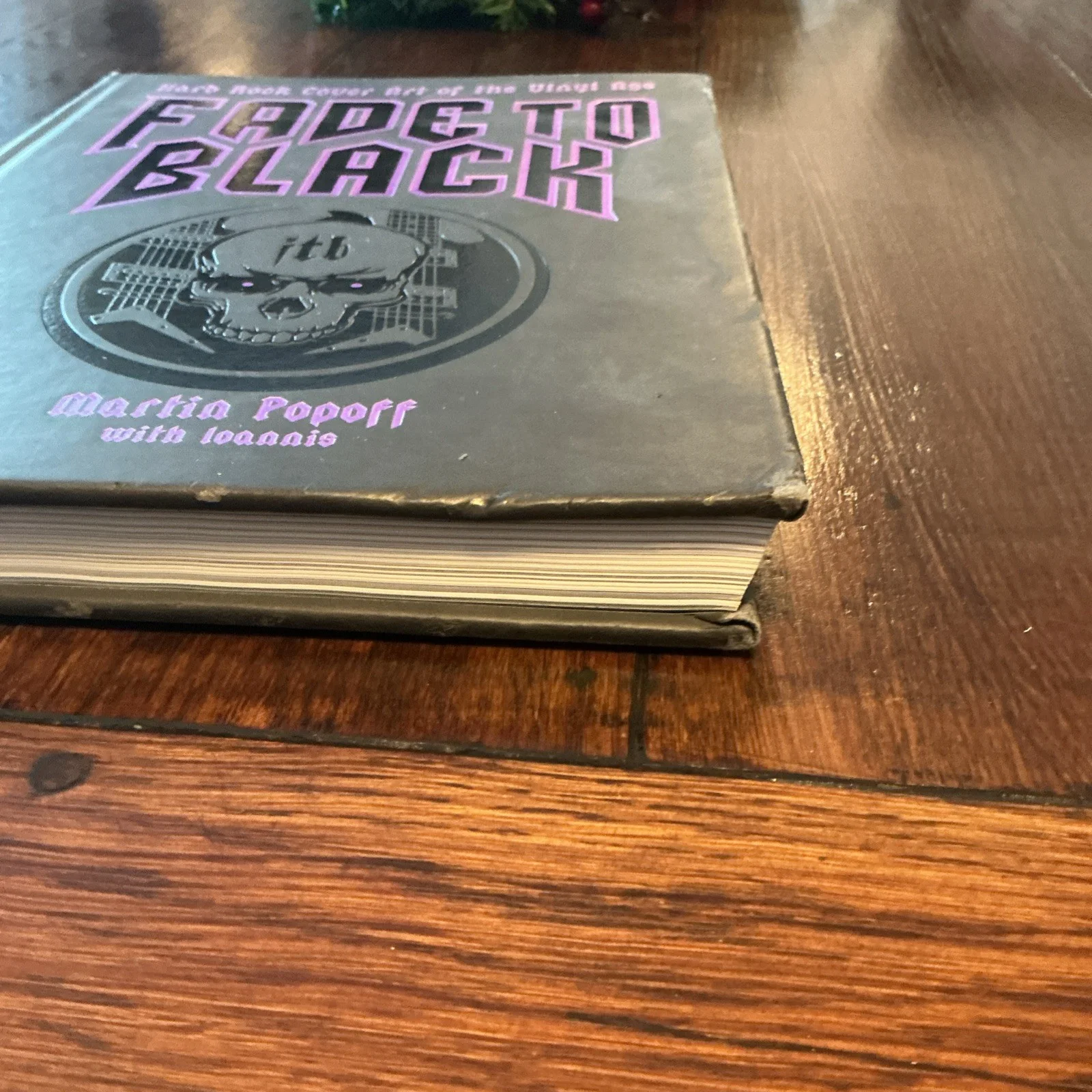 Hard Rock Cover Art Of The Vinyl Age. FADE TO BLACK. By Martia Popoff, изображение 2