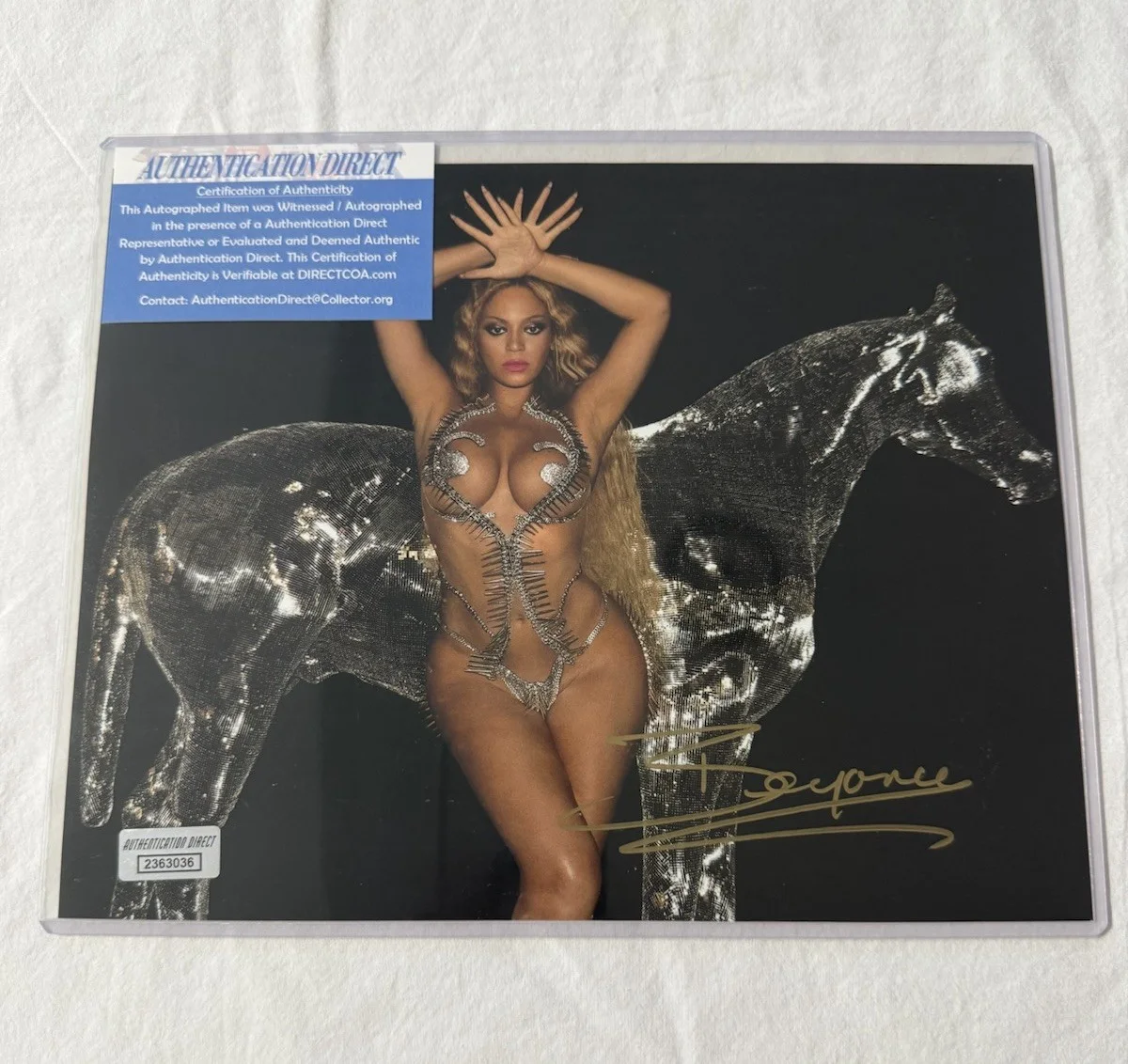 Beyoncé American Singer R&B, Pop, Hip-hop Signed Auto 10x8 Photo W/COA, image 4