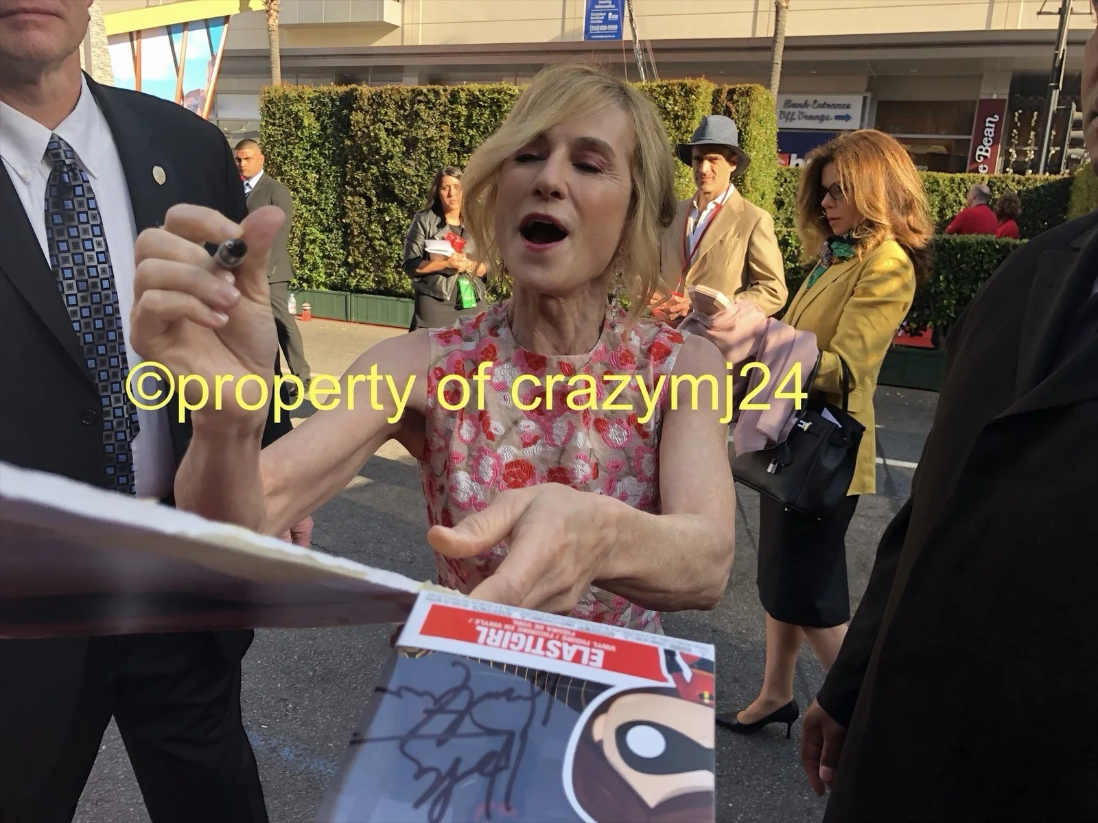 Holly Hunter Signed Elastigirl Incredibles Funko Exact Proof Autograph PSA COA, image 2