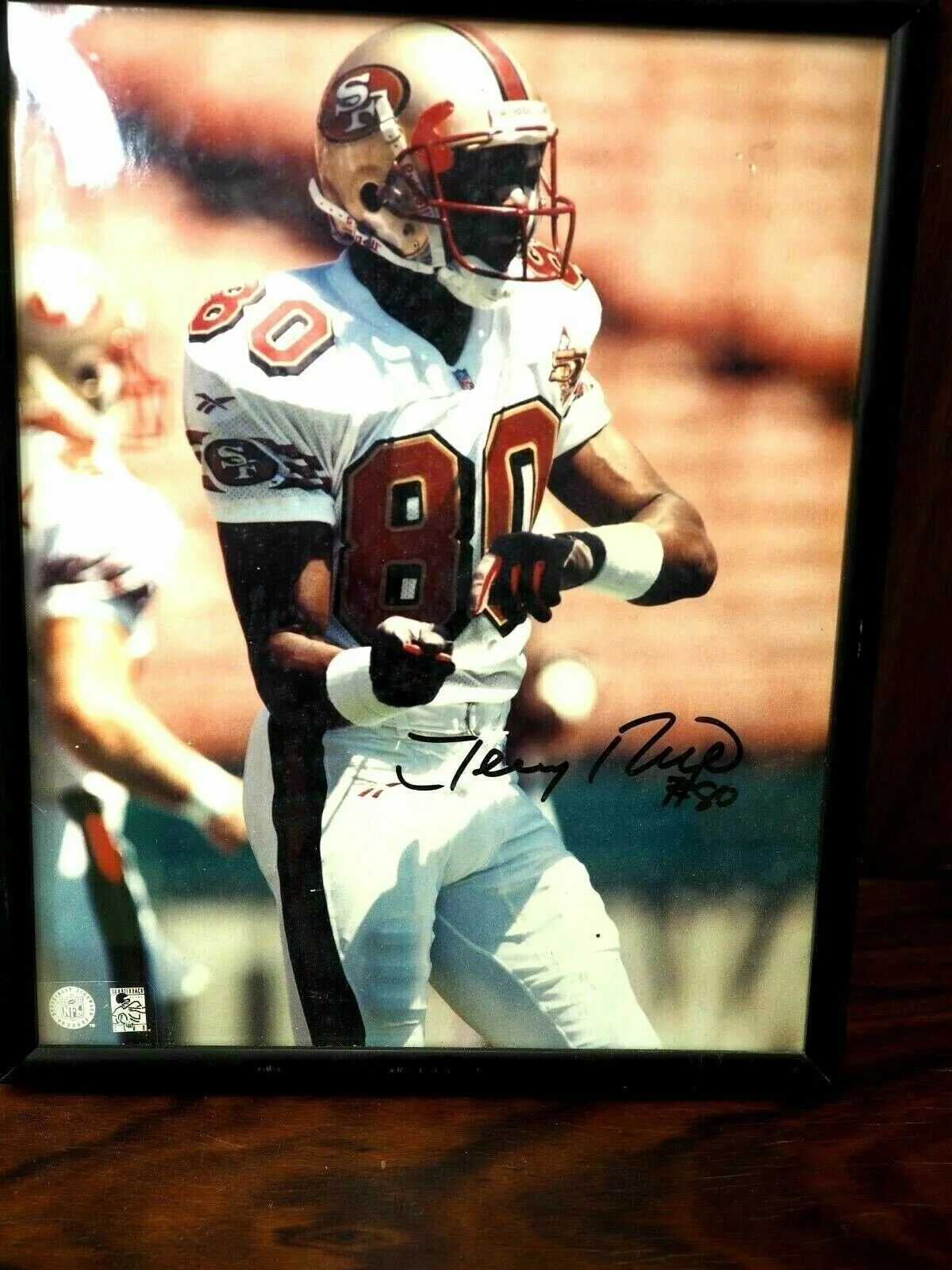 Jerry RIce — Jerry Rice #80 Autographed Color NFL Photo in Custom Frame, изображение 2