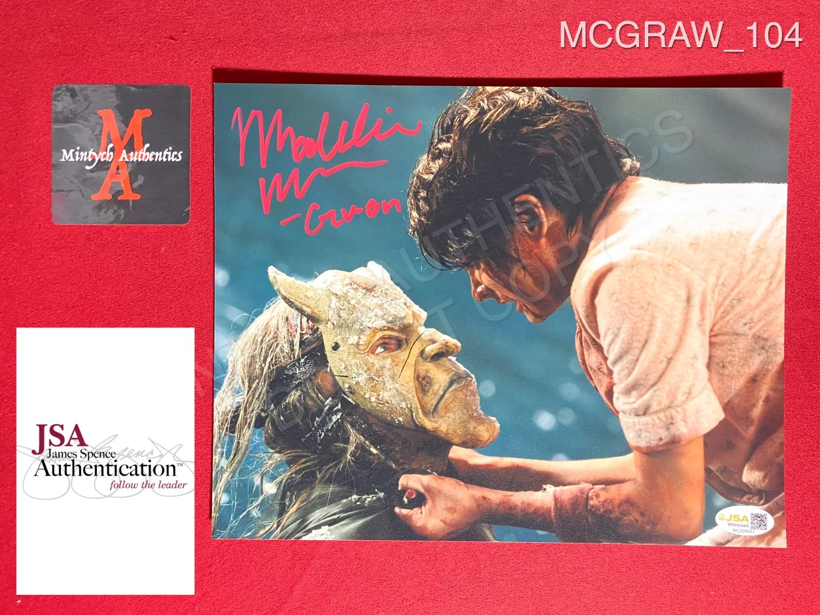 Madeleine McGraw — Madeleine McGraw autographed signed 8x10 photo The Black Phone Gwen JSA COA