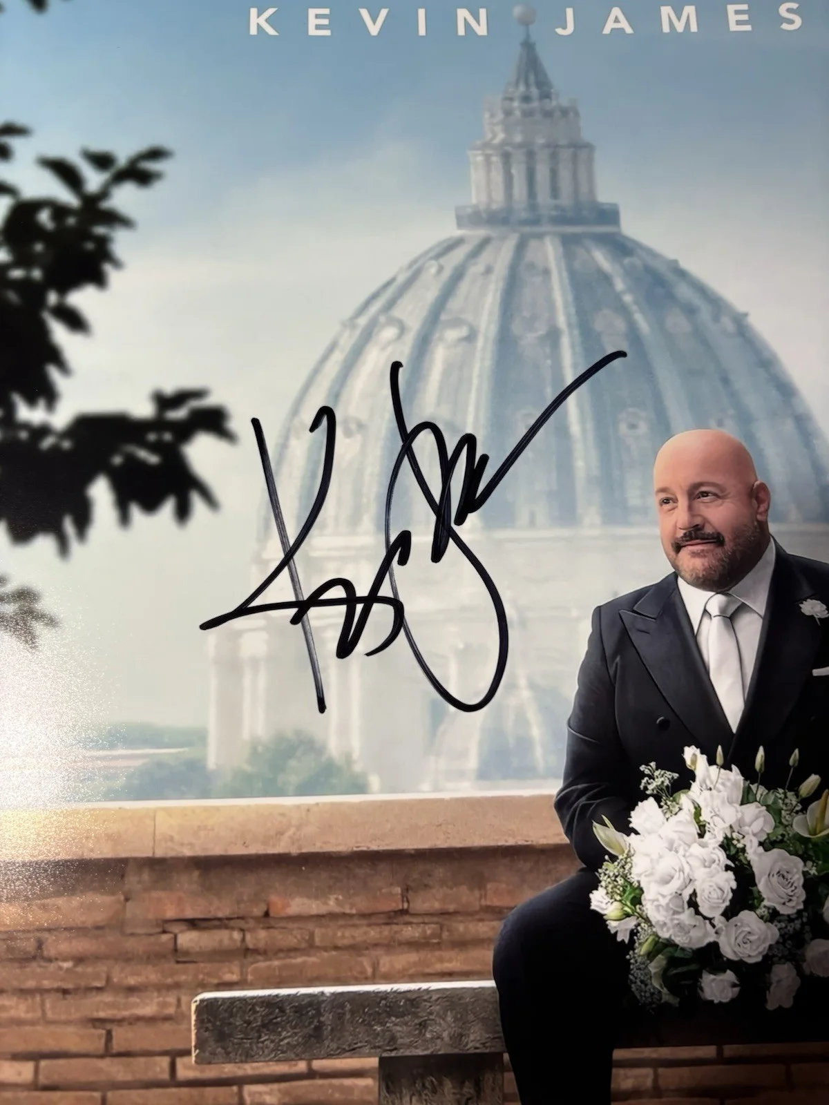 Kevin James — Kevin James Signed Autographed Solo Mio Movie 12x18 Cover Poster New Hollywood!, изображение 3
