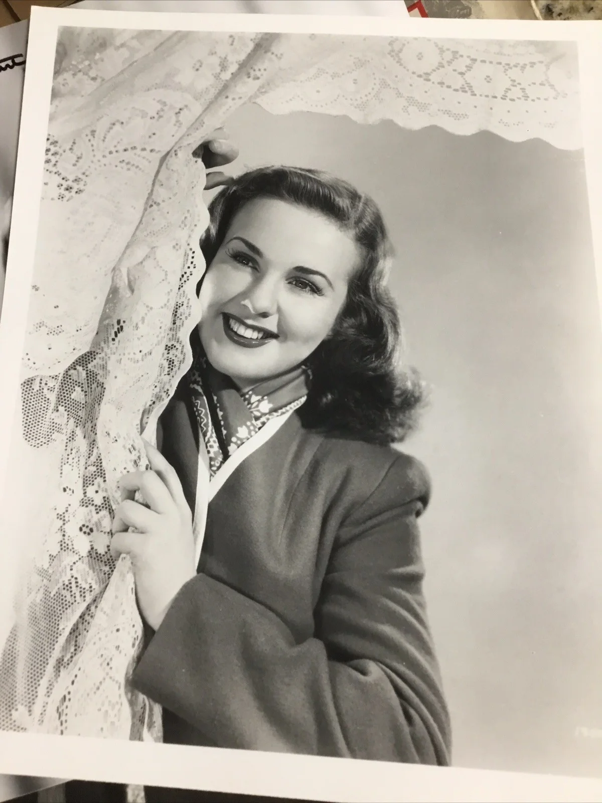 Deanna Durbin — Deanna Durbin Vintage Universal Studios Portrait Autographed Three Pictures., изображение 3