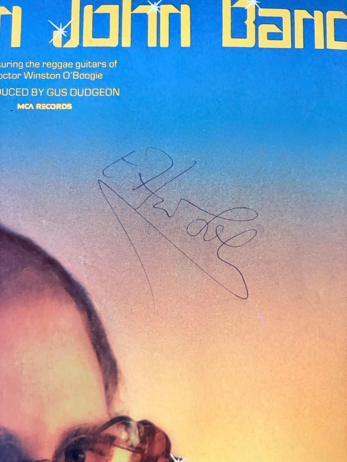Elton John — ELTON JOHN SIGNED AUTOGRAPHED 11X14 MAGAZINE PAGE RARE THE ROCKETMAN VINTAGE PSA, image 2