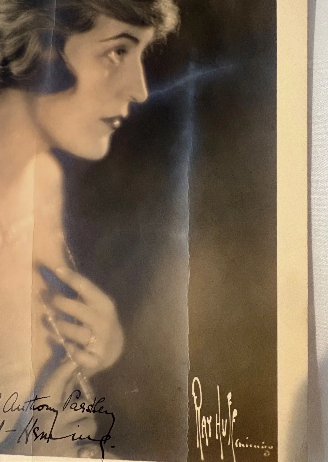 Violet Heming — Violet Heming, autographed publicity photo, damaged, 8x10, изображение 3