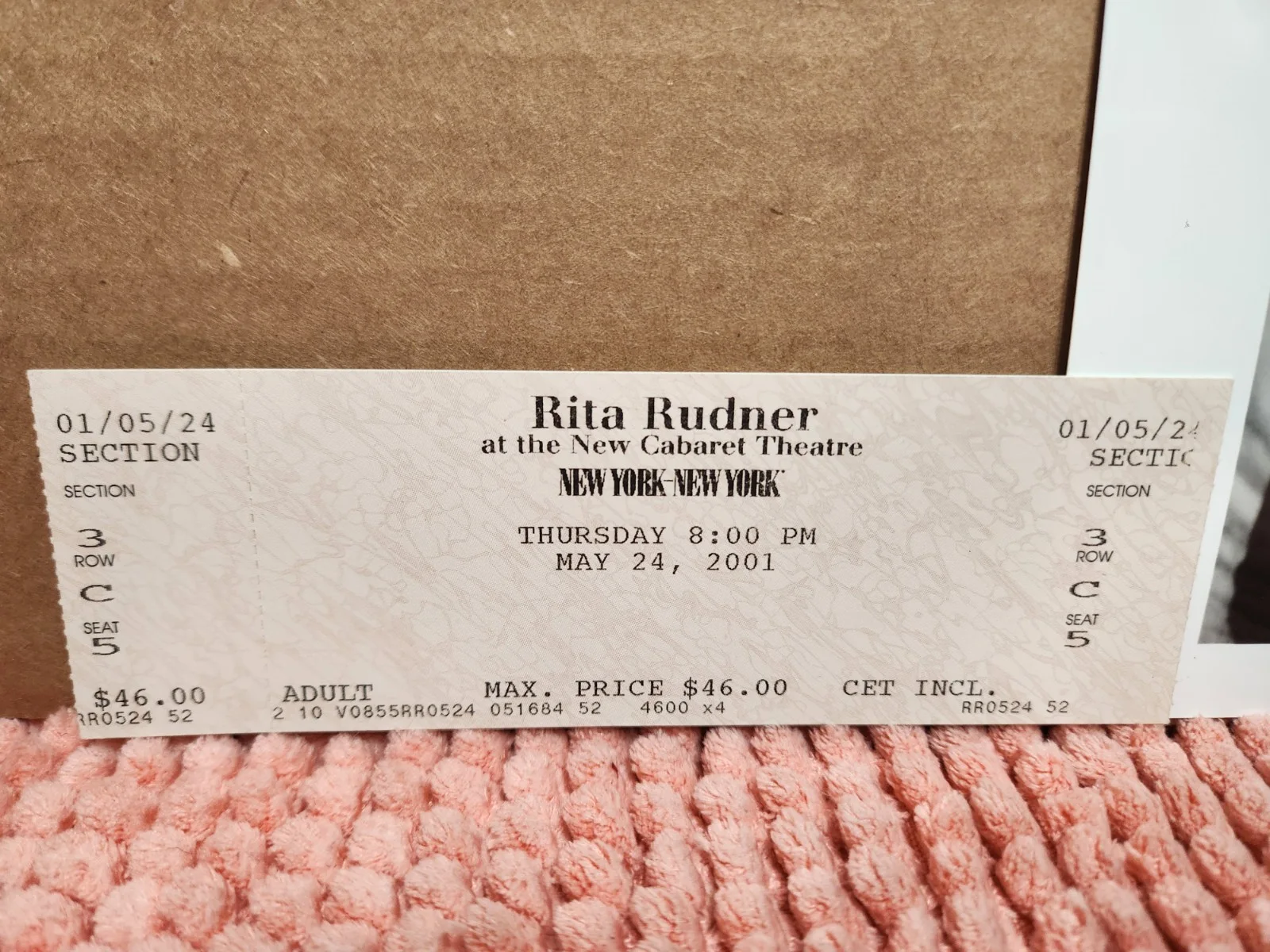 Rita Rudner AUTOGRAPHED Hand SIGNED Photo w/ 2 Tickets New York Cabaret Theatre, изображение 3
