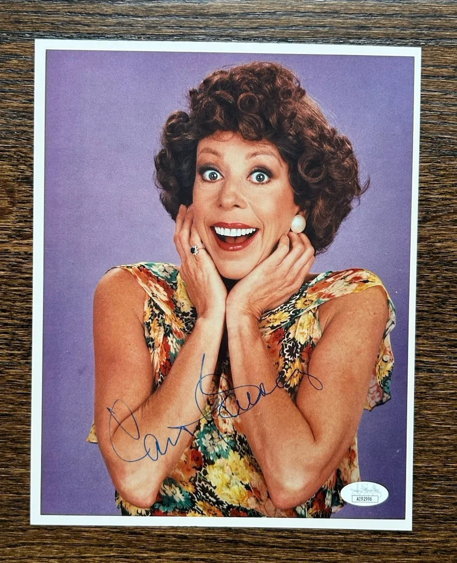 Carol Burnett — Carol Burnett Autographed Signed Photo 8x10 JSA COA, image 2